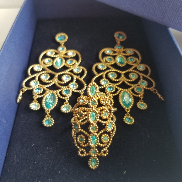 AUTHENTIC Swarovski 18k Gold Plated Azore Filigree Earrings & Ring SET - Picture 6 of 17